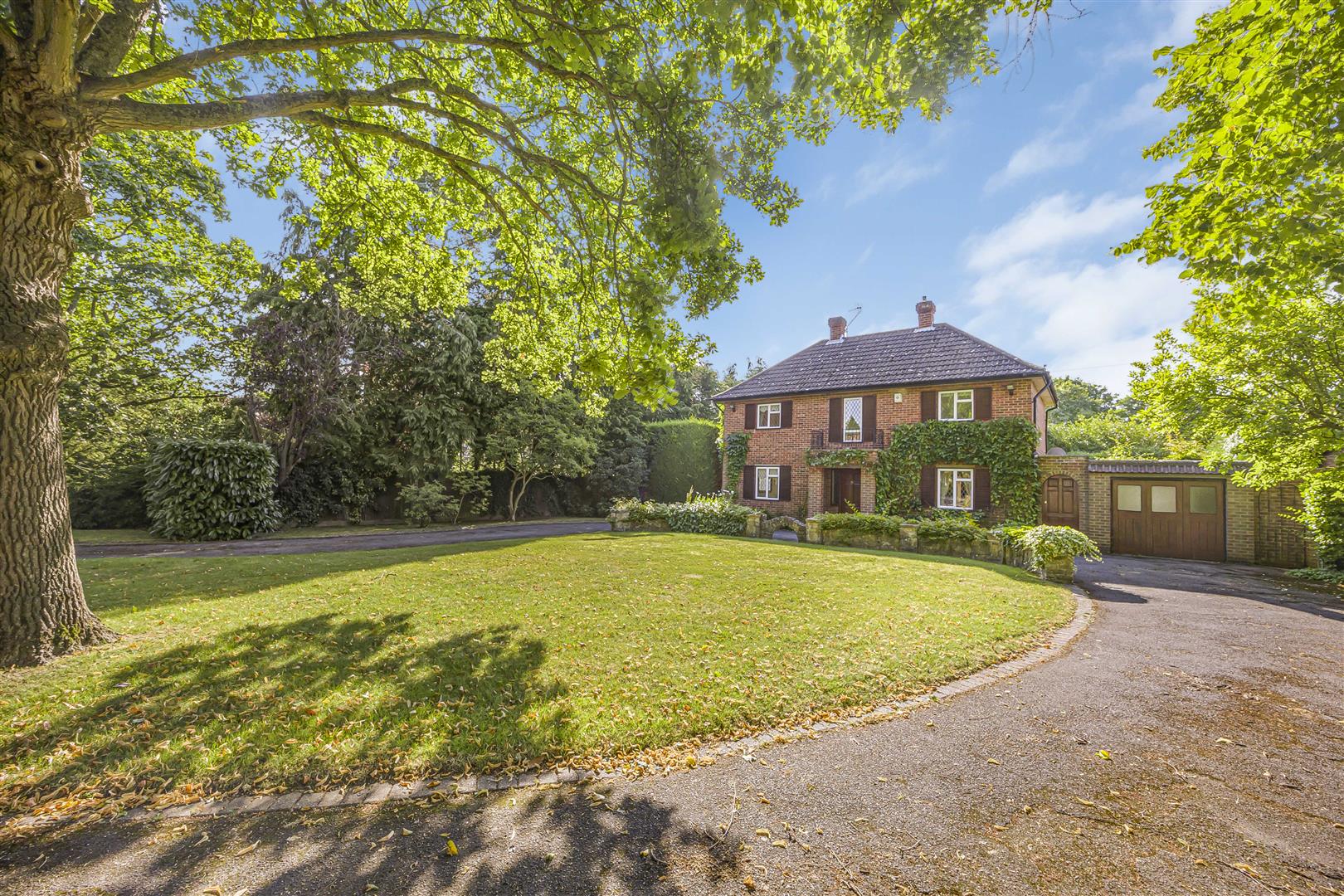 West Drive, Sonning, Reading