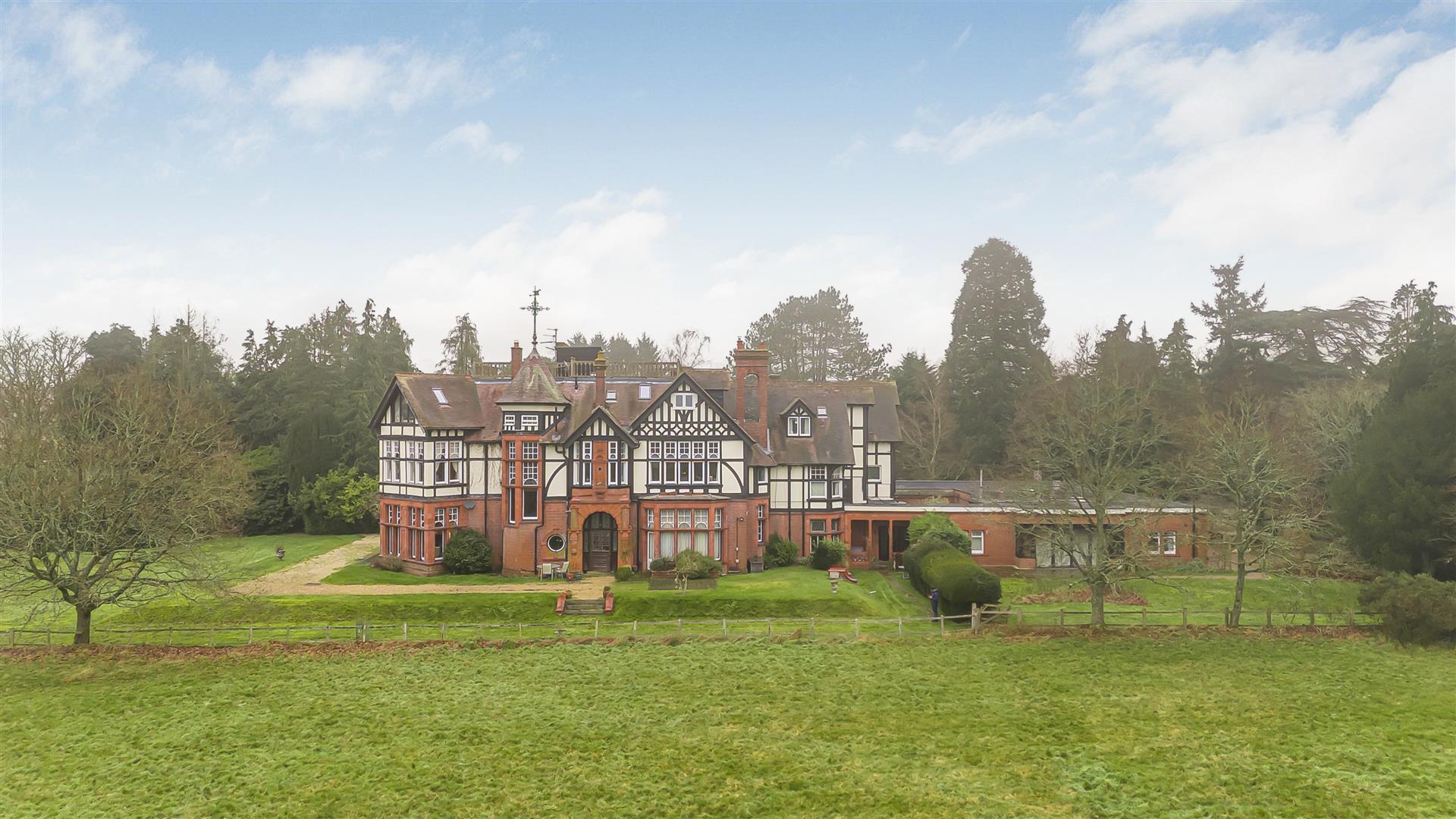 Bucklebury Place, Upper Woolhampton, Reading