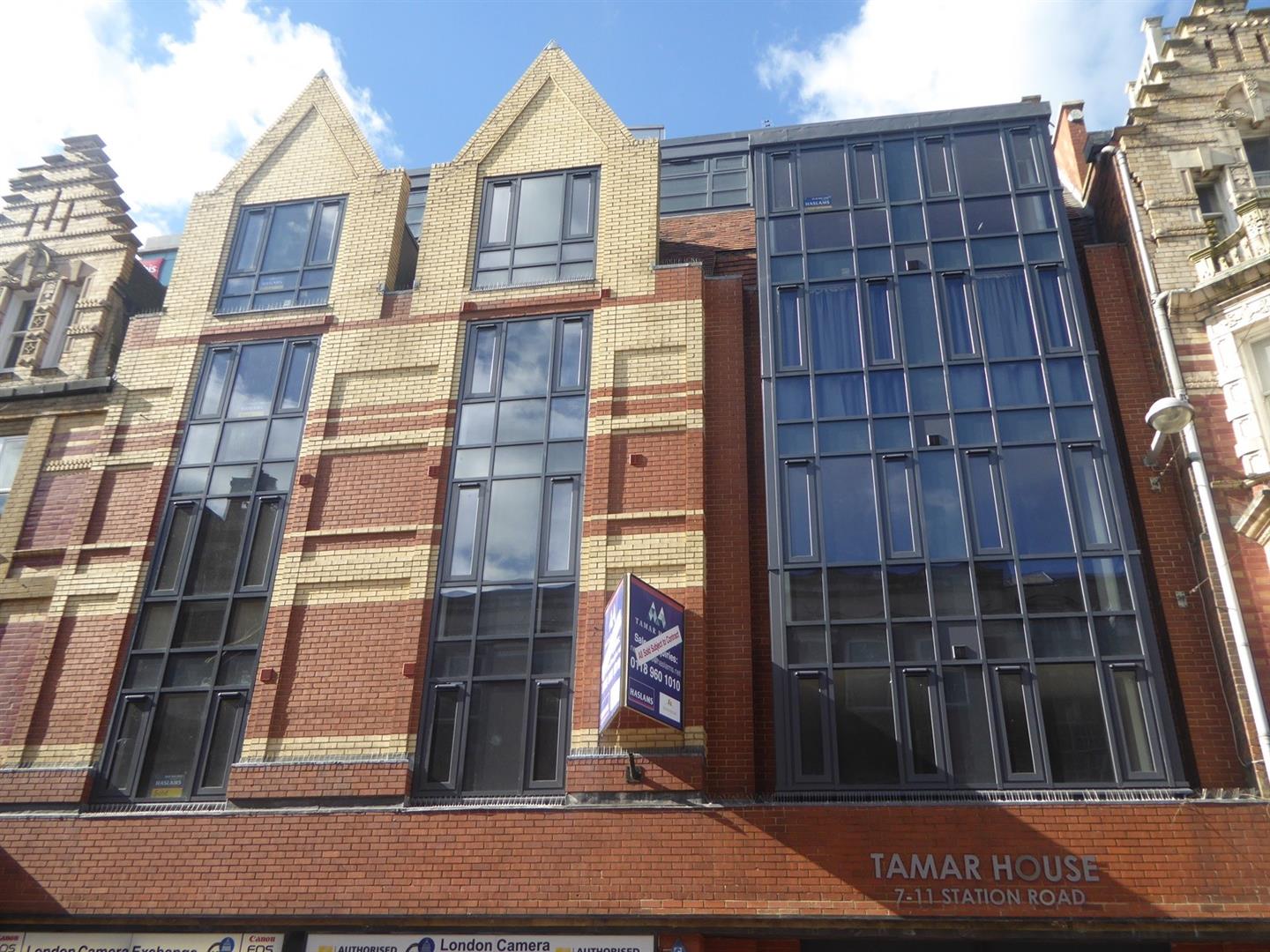 2 Bedroom Apartment, The Residences at Kennet Place, Reading, RG1 3ES