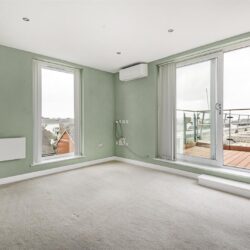 Thumbnail Image 9