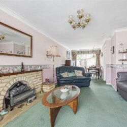 Walnut Way, Tilehurst, Reading