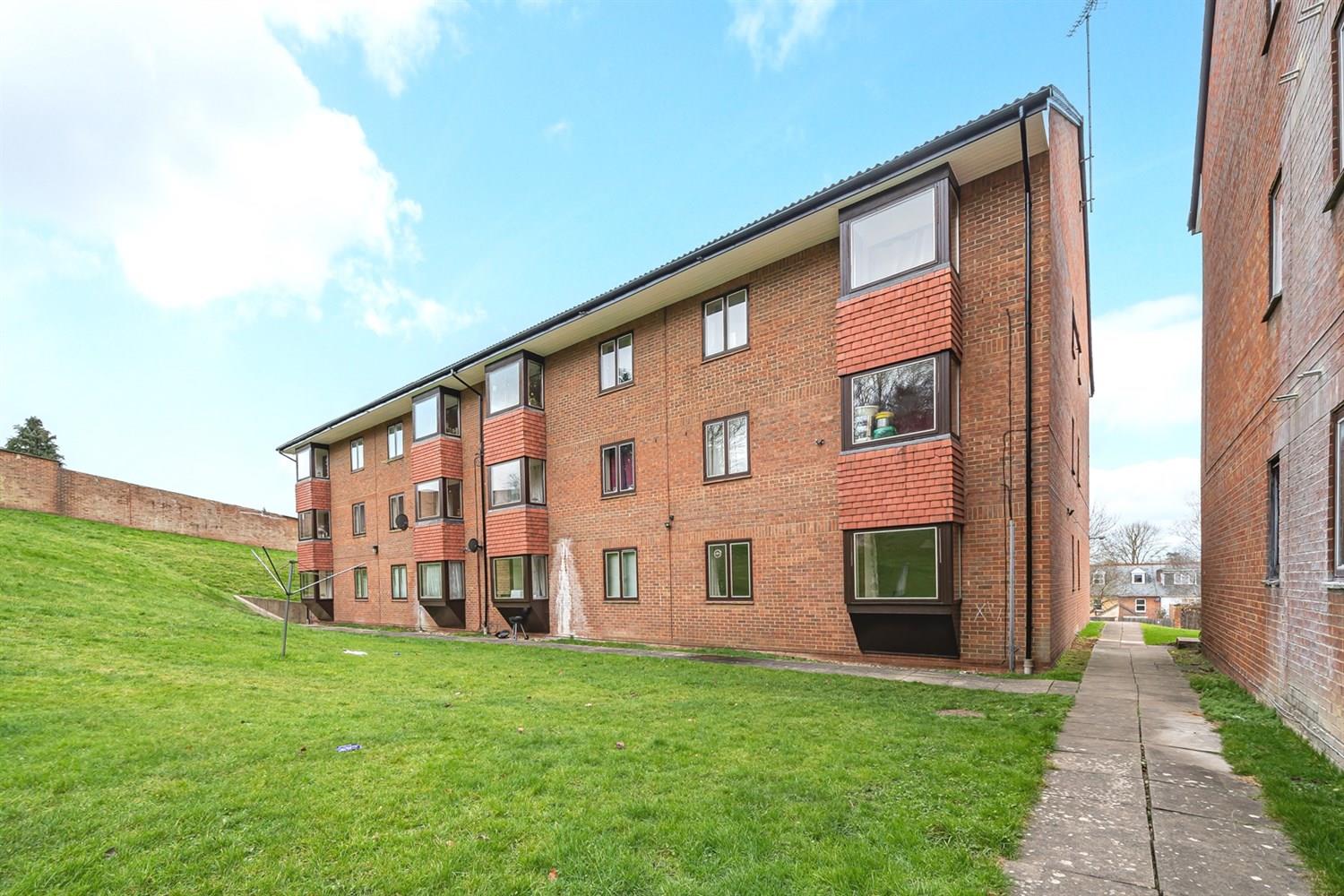 Tippett Rise, Reading