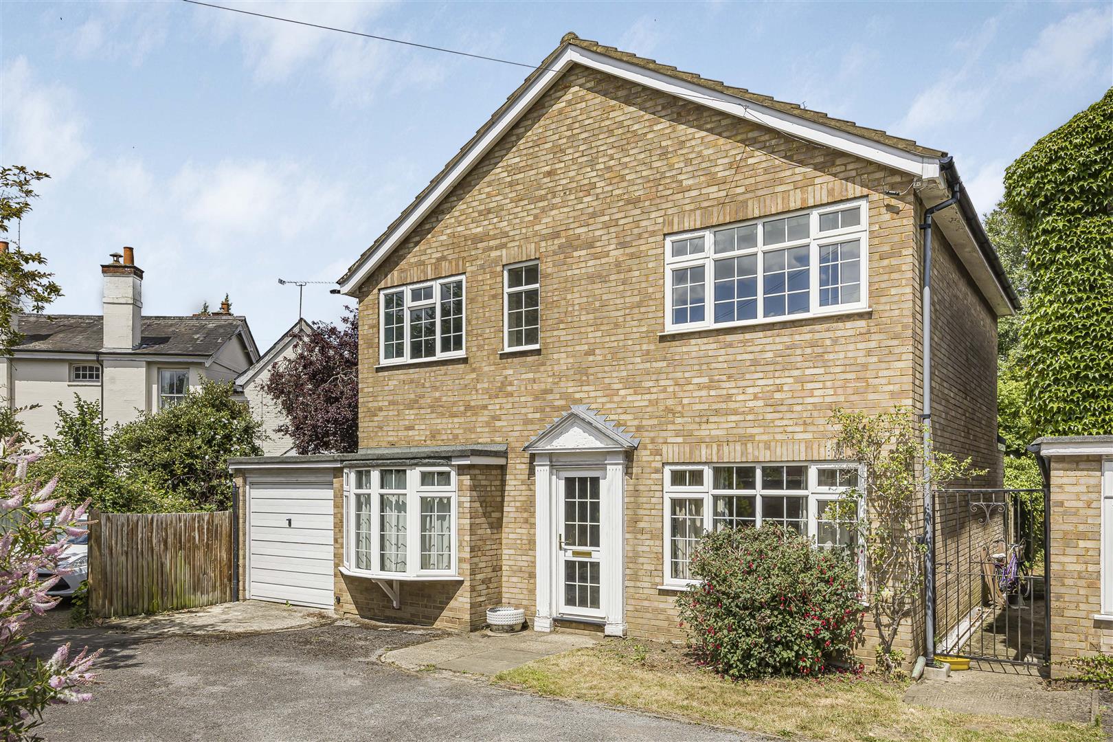 Crescent Road, Reading