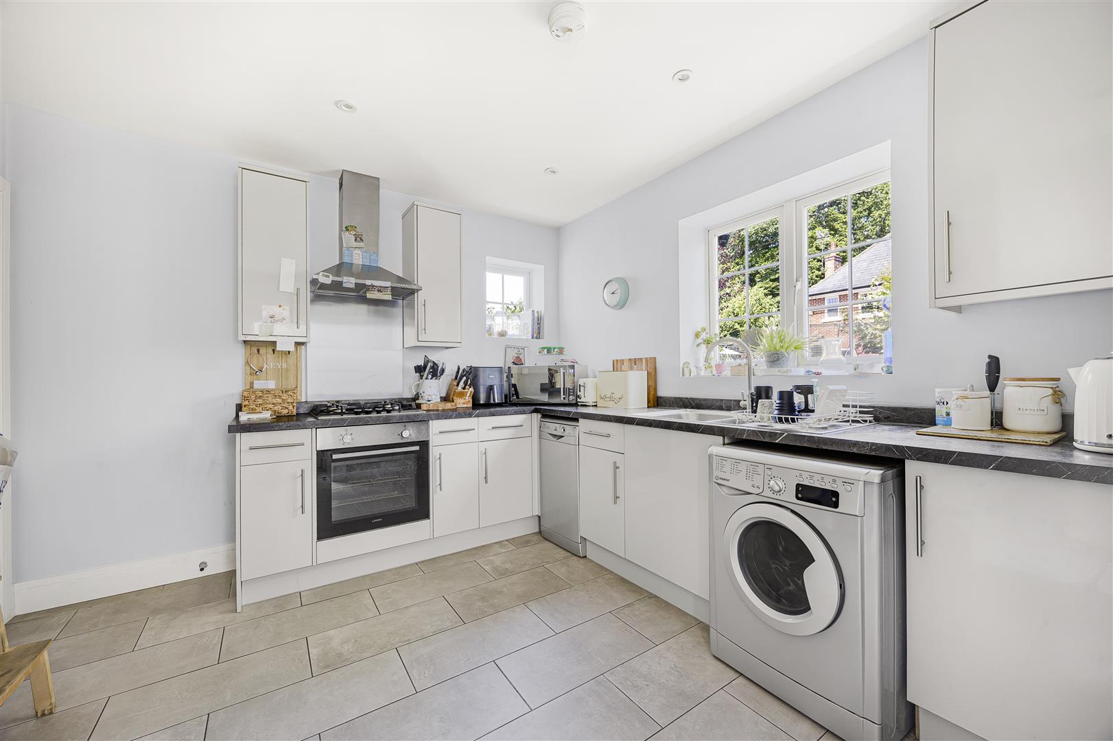 Tintern Crescent, Reading