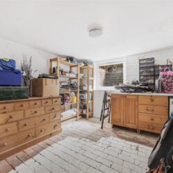 Thumbnail Image 32