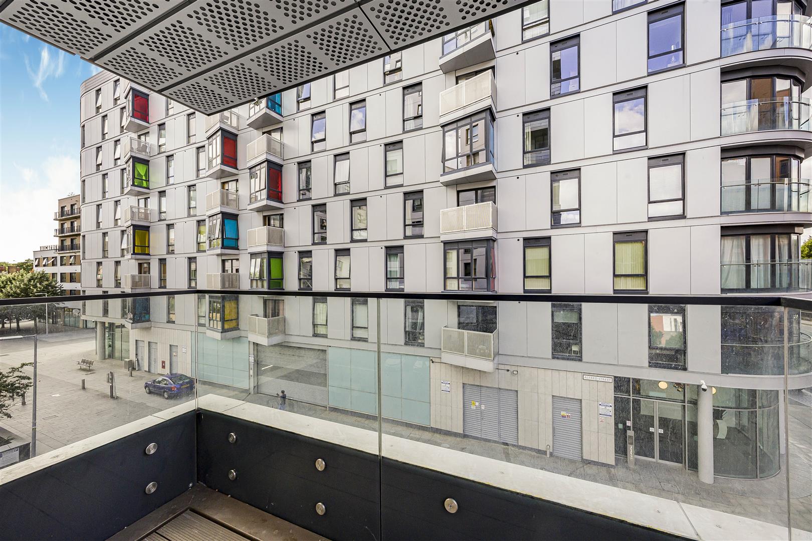 2 Oscar Wilde Road, Reading