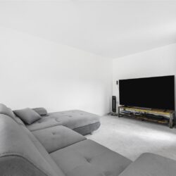Thumbnail Image 9