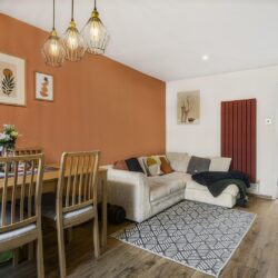 Sharnwood Drive, Calcot