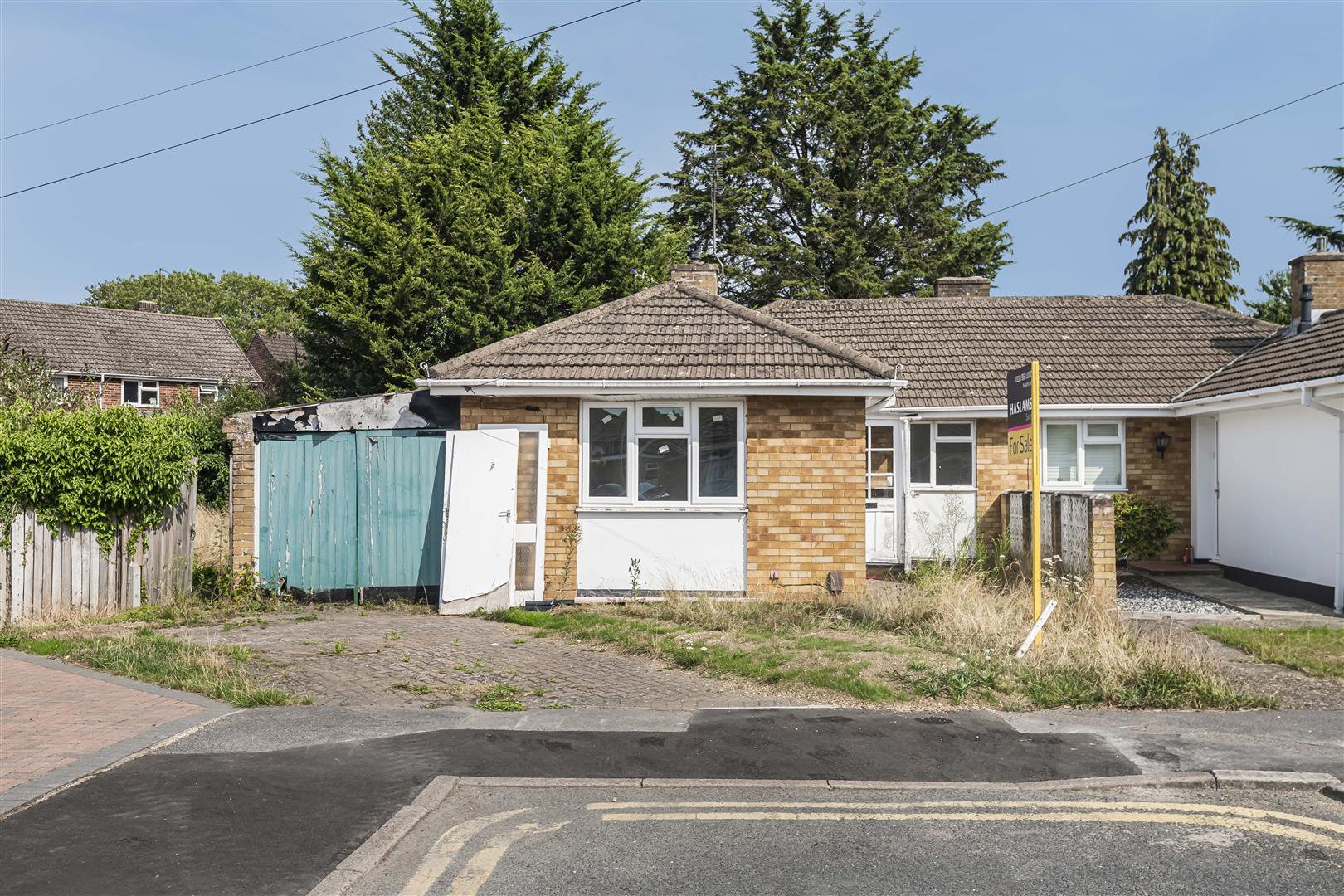 Ravensbourne Drive, Woodley, Reading