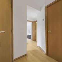 Thumbnail Image 9