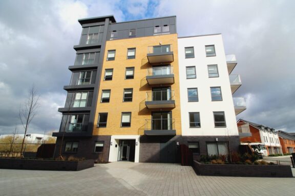 1-31 Harlequin House Image