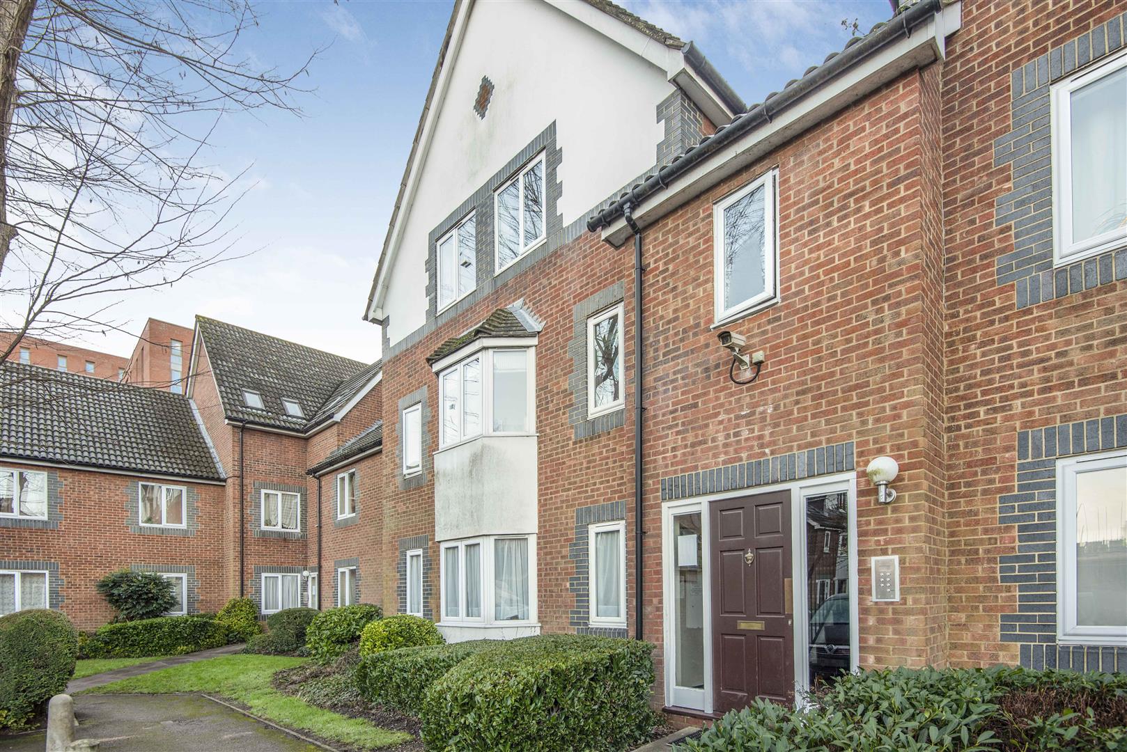 Stratheden Place, Reading