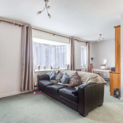 Stratheden Place, Reading