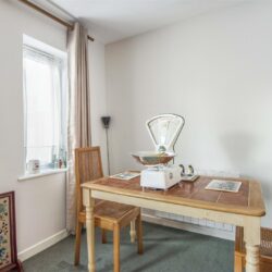 Stratheden Place, Reading