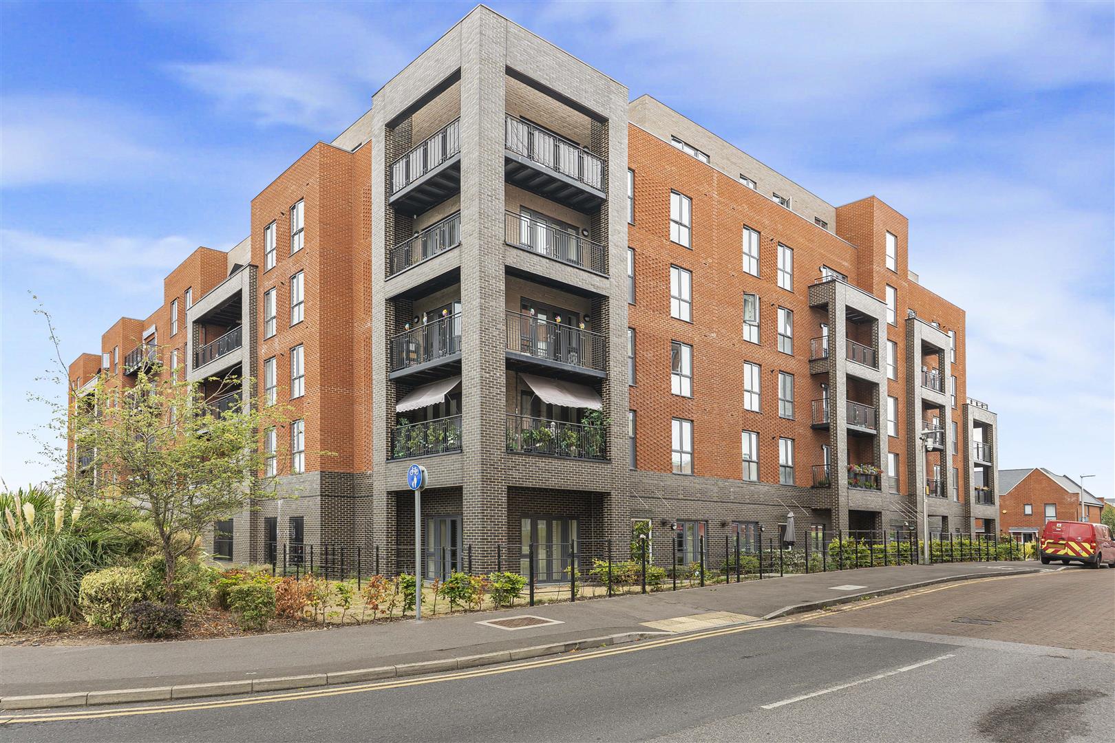 1 Nightingale House, Reading