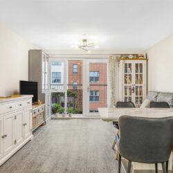 2 Silver Street, Reading