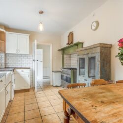 Northcourt Avenue, Reading