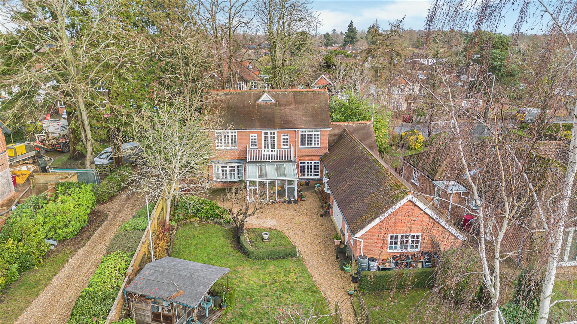 Conisboro Avenue, Caversham, RG4