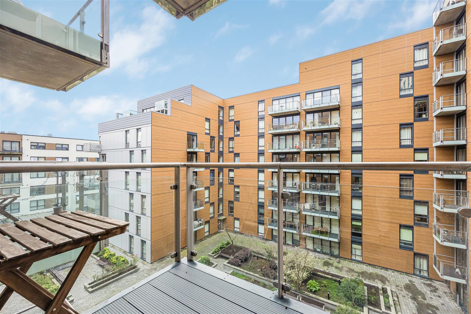 Alfred Street, Reading, RG1