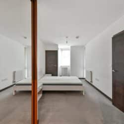 Thumbnail Image 9