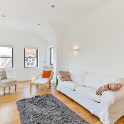 Thumbnail Image 3