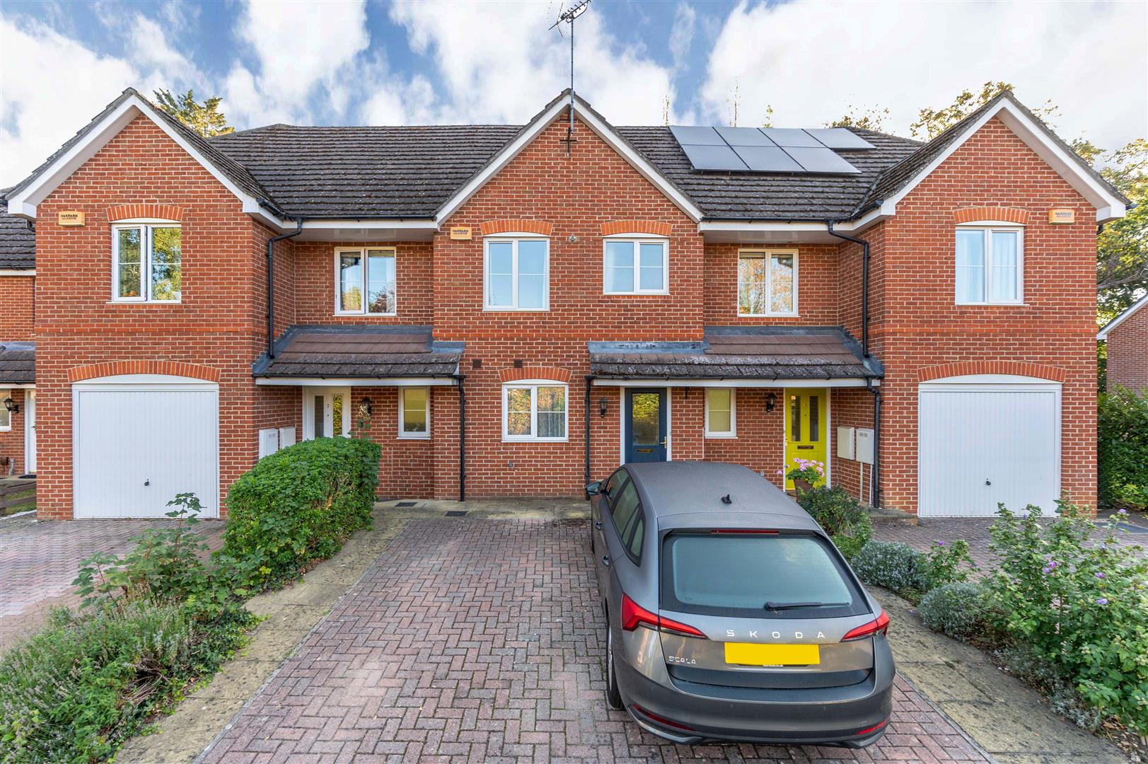 Bluebell Gardens, Emmer Green, Reading RG4