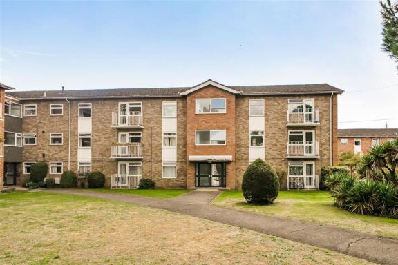 14 Caroline Court Image