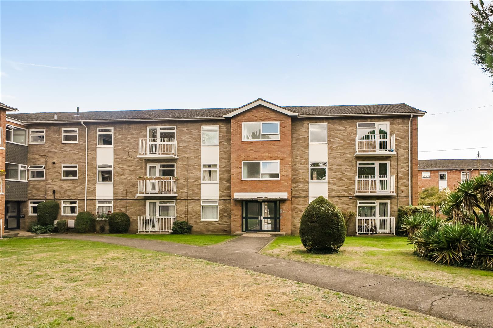 Caroline Court, Bath Road, Reading RG1