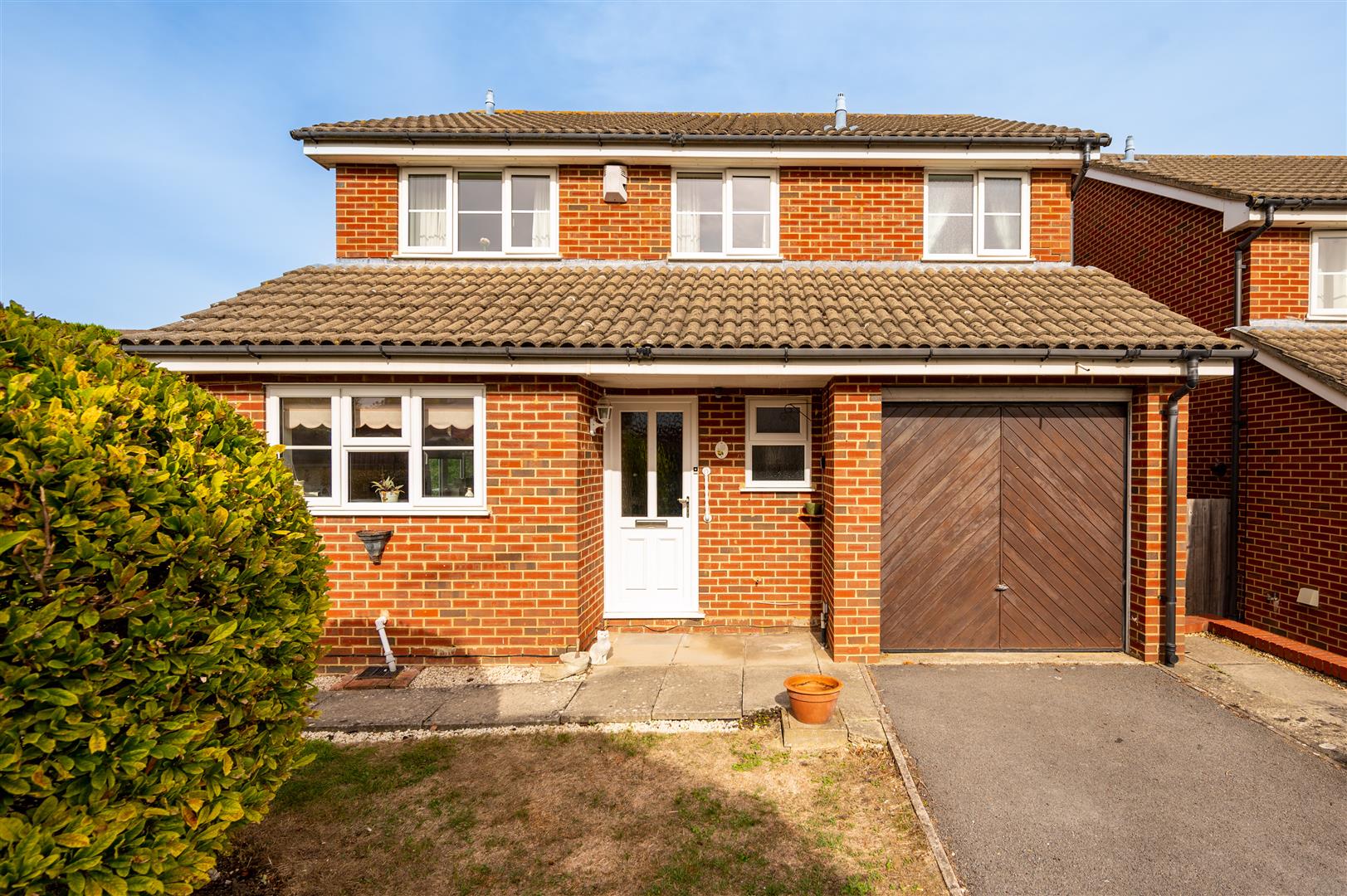 Thurnscoe Close, Lower Earley, Reading RG6